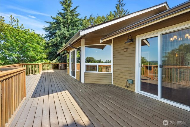 709 22nd Street SW, Puyallup, WA 98371