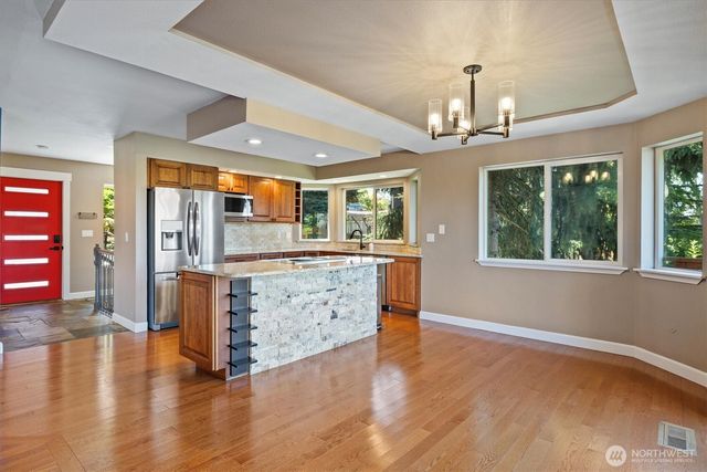 709 22nd Street SW, Puyallup, WA 98371