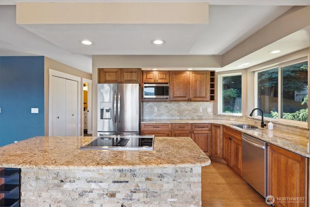 709 22nd Street SW, Puyallup, WA 98371