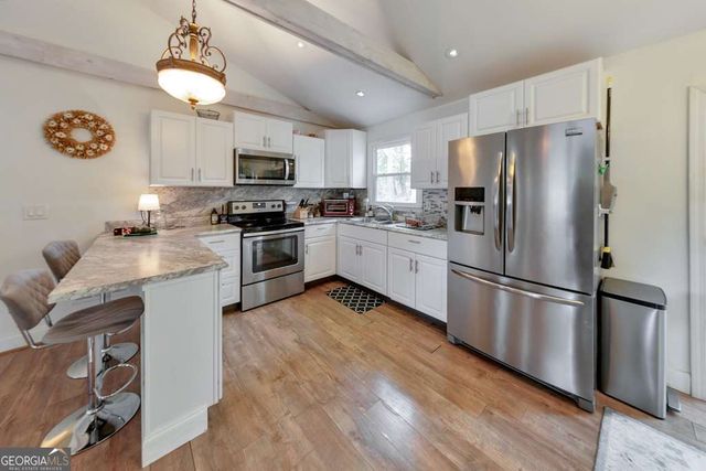 108 Vickie Drive, Hiram, GA 30141