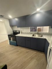 8015 SW 107th Ave 213, Miami, FL 33173