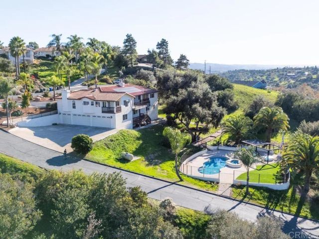 2230 Calle Dos Lomas, Fallbrook, CA 92028