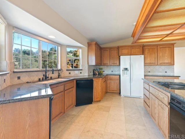 2230 Calle Dos Lomas, Fallbrook, CA 92028