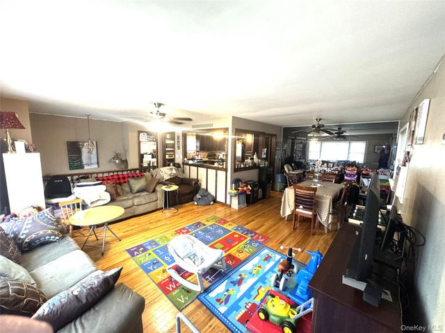 981 McKinley Street, Baldwin, NY 11510