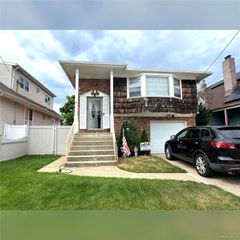 981 McKinley Street, Baldwin, NY 11510