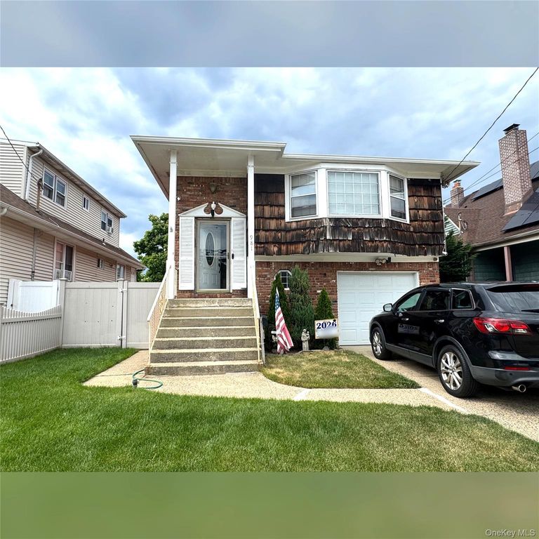 981 McKinley Street, Baldwin, NY 11510