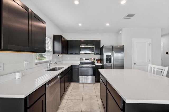 177 Dabou Loop, Belle Glade, FL 33430