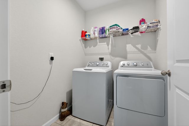 177 Dabou Loop, Belle Glade, FL 33430