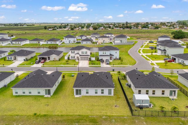 177 Dabou Loop, Belle Glade, FL 33430