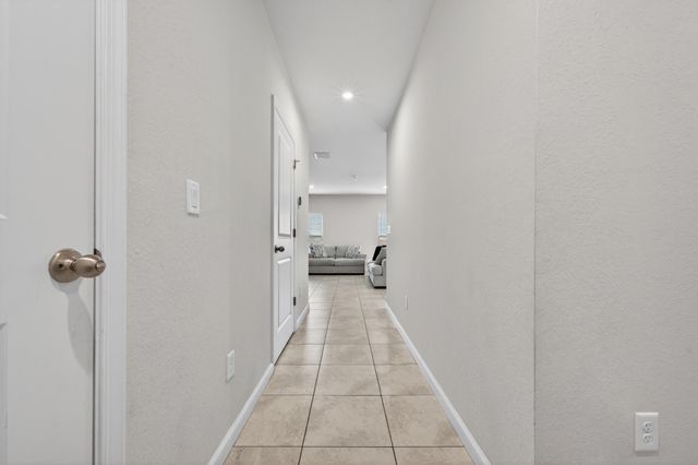 177 Dabou Loop, Belle Glade, FL 33430