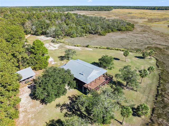 281 Marsh Breeze Lane, Waverly, GA 31565