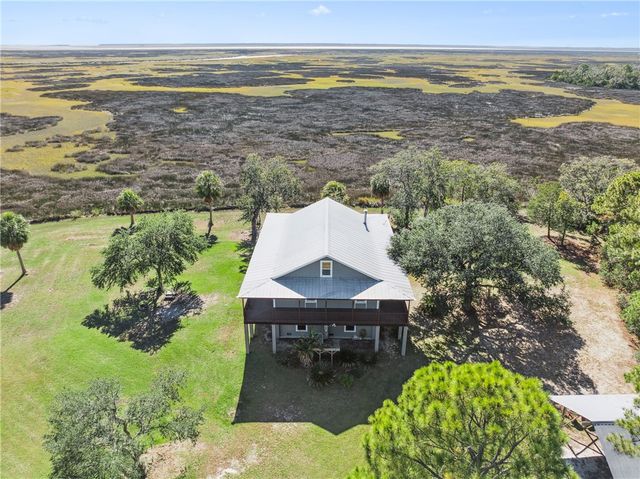 281 Marsh Breeze Lane, Waverly, GA 31565