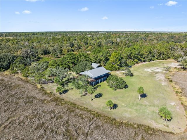 281 Marsh Breeze Lane, Waverly, GA 31565