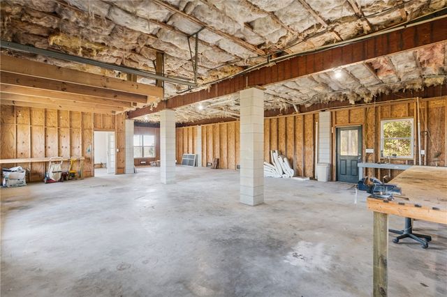 281 Marsh Breeze Lane, Waverly, GA 31565