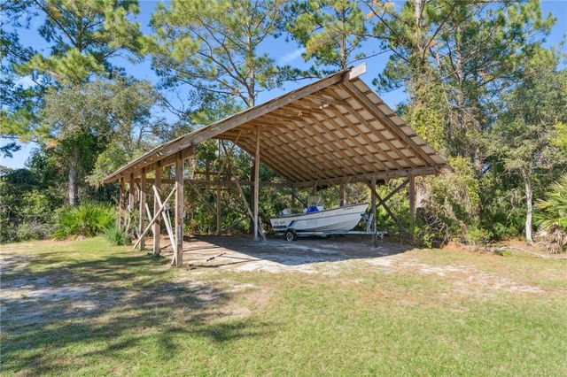 281 Marsh Breeze Lane, Waverly, GA 31565