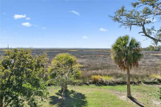 281 Marsh Breeze Lane, Waverly, GA 31565