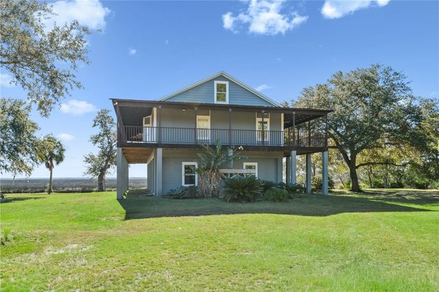 281 Marsh Breeze Lane, Waverly, GA 31565