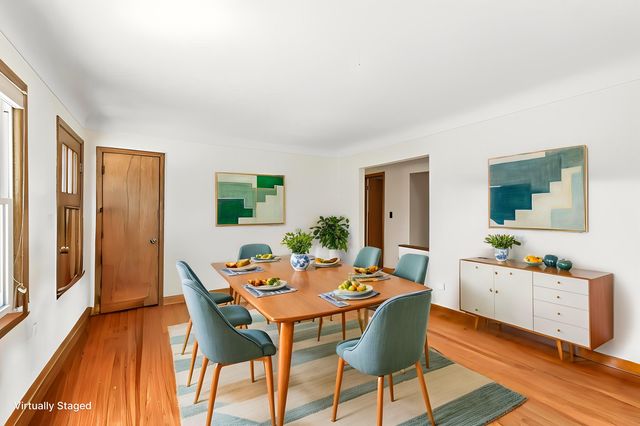 1946 Chatsworth Street N, Roseville, MN 55113