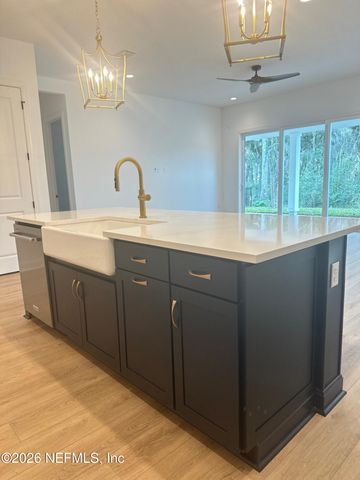 172 OAKMOSS Drive, St. Johns, FL 32259