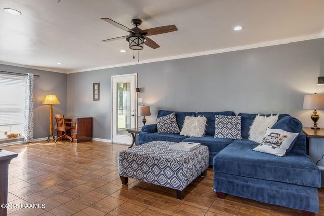 2216 Perry Drive, Abbeville, LA 70510