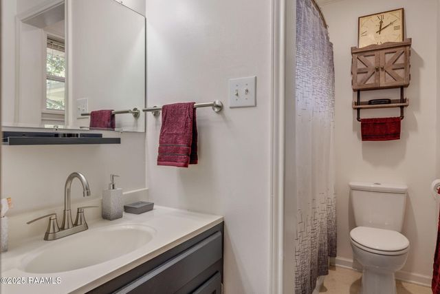 2216 Perry Drive, Abbeville, LA 70510