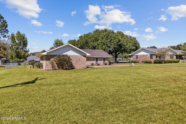 2216 Perry Drive, Abbeville, LA 70510