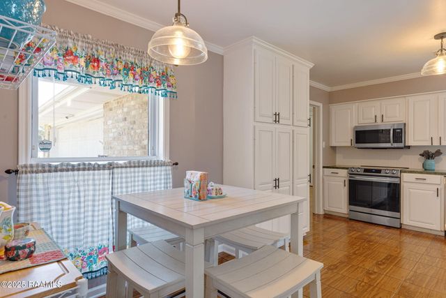 2216 Perry Drive, Abbeville, LA 70510