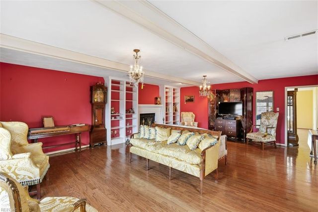 5256 Club Head RD, Virginia Beach, VA 23455