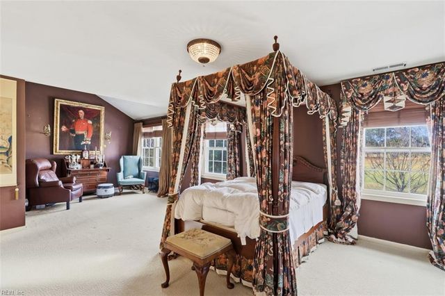 5256 Club Head RD, Virginia Beach, VA 23455