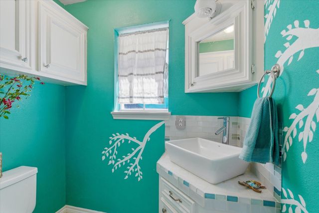 205 Don Q Lane, Baytown, TX 77523