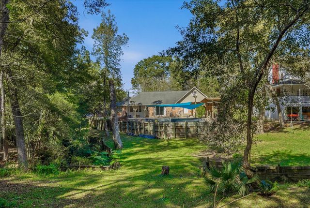 205 Don Q Lane, Baytown, TX 77523