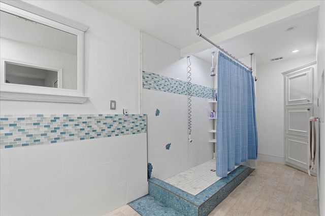 205 Don Q Lane, Baytown, TX 77523