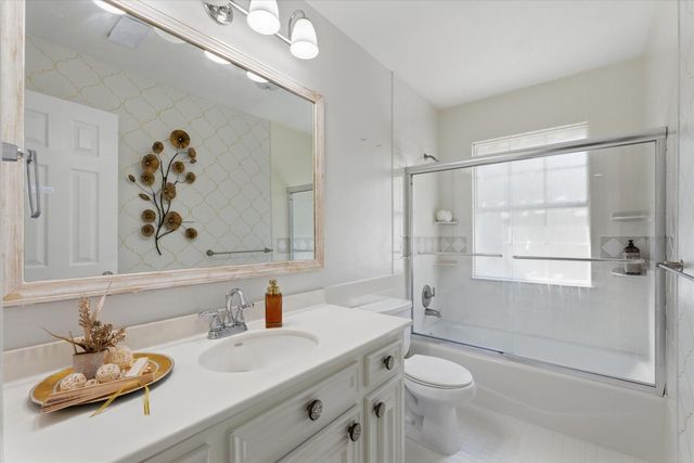 205 Don Q Lane, Baytown, TX 77523