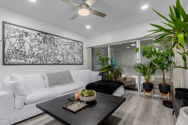 6125 E INDIAN SCHOOL Road 193, Scottsdale, AZ 85251