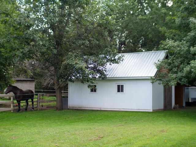 1656 Mark Court, Shakopee, MN 55379