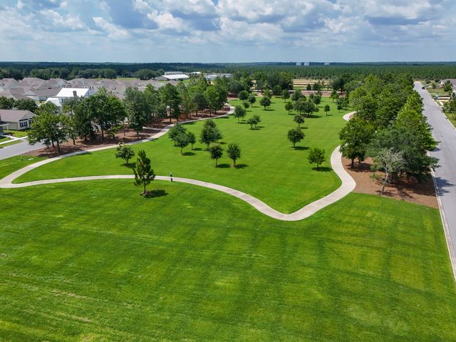 93 Arrowwood Boulevard, Freeport, FL 32439