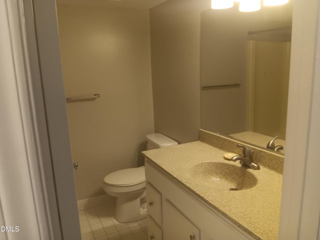 500 Umstead Drive C206, Chapel Hill, NC 27516