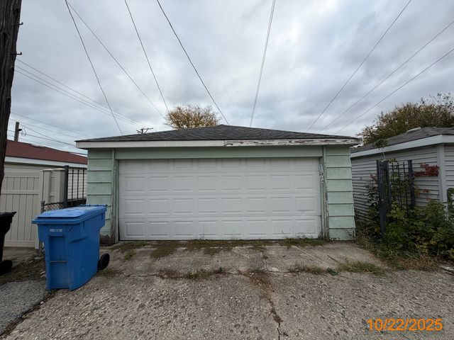 7514 S Rhodes Avenue, Chicago, IL 60619