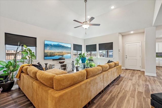 920 Cricket Street, Aubrey, TX 76227