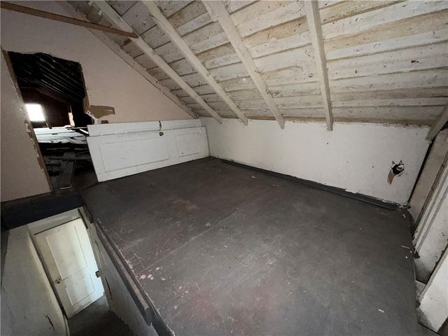 4907 Walrond Avenue, Kansas City, MO 64130