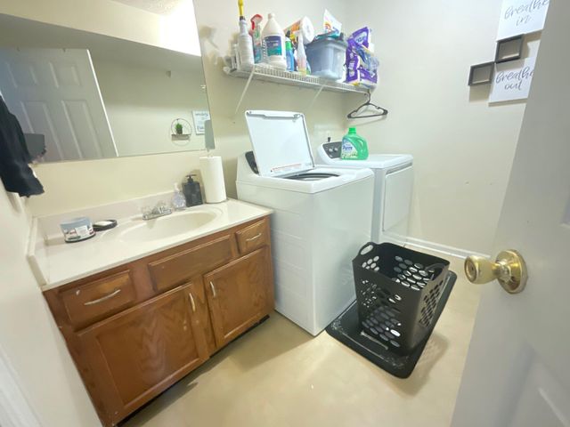 1045 Merrick Drive, Richmond, KY 40475