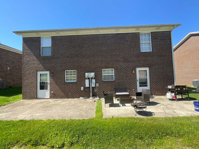 1045 Merrick Drive, Richmond, KY 40475