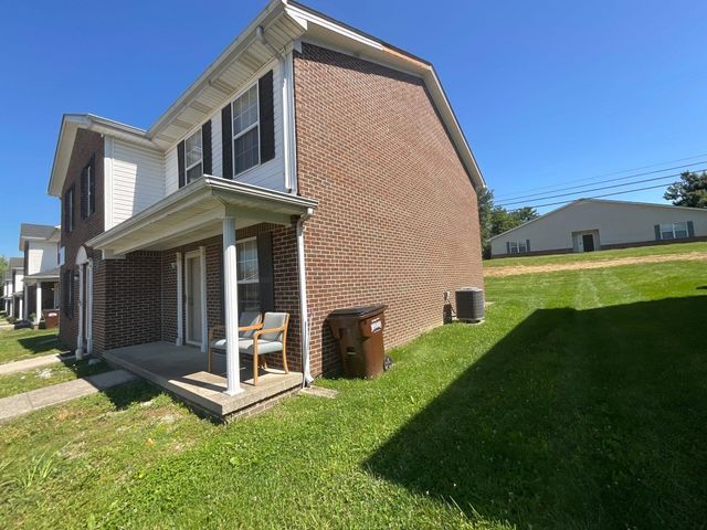 1045 Merrick Drive, Richmond, KY 40475