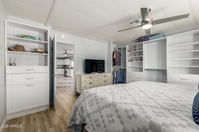 301 S SIGNAL BUTTE Road 623, Apache Junction, AZ 85120