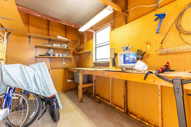 301 S SIGNAL BUTTE Road 623, Apache Junction, AZ 85120