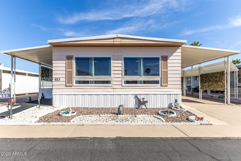 301 S SIGNAL BUTTE Road 623, Apache Junction, AZ 85120