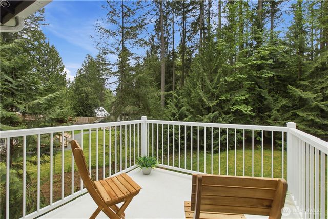 17536 201st Avenue NE, Woodinville, WA 98077