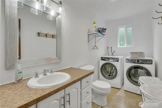 17536 201st Avenue NE, Woodinville, WA 98077