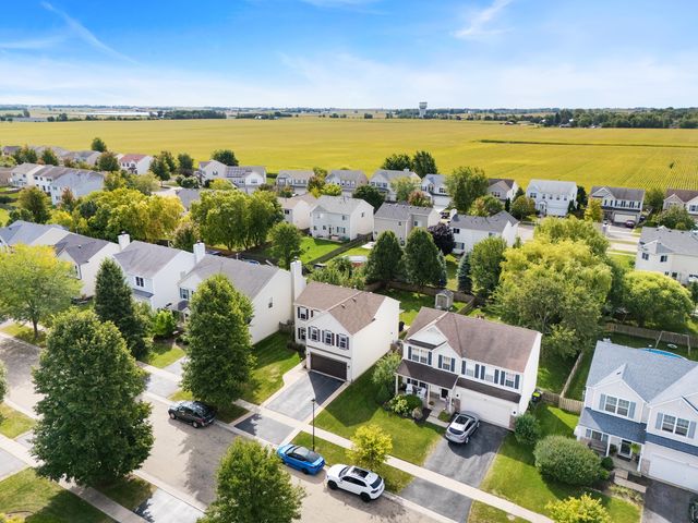 86 E Daisy Avenue, Cortland, IL 60112