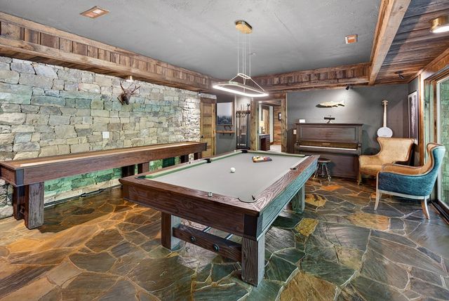317 Crestview Lane, Cherry Log, GA 30522